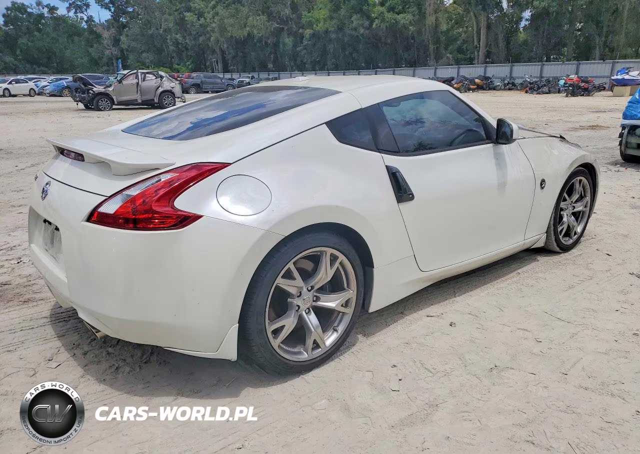2010 Nissan 370Z Base VIN:JN1AZ4EH8AM506852 - 3