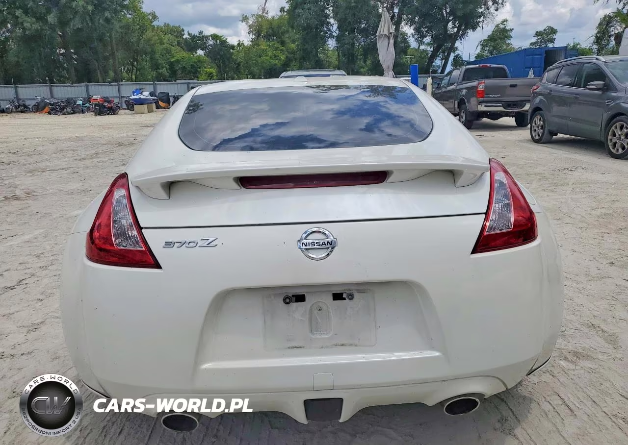 2010 Nissan 370Z Base VIN:JN1AZ4EH8AM506852 - 6