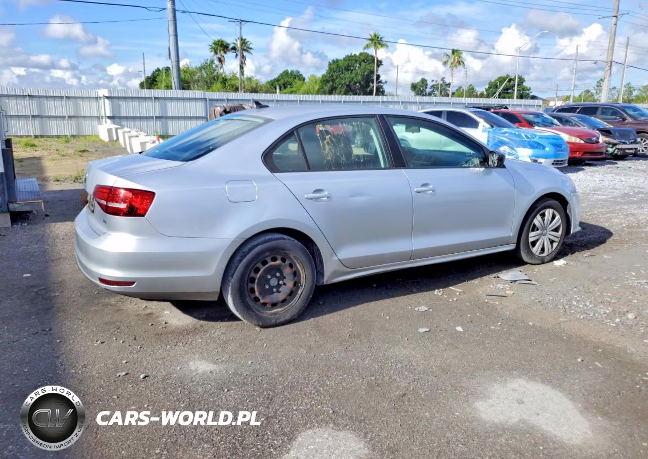 2015 Volkswagen Jetta Tdi VIN:3VWLA7AJXFM417624 - 3