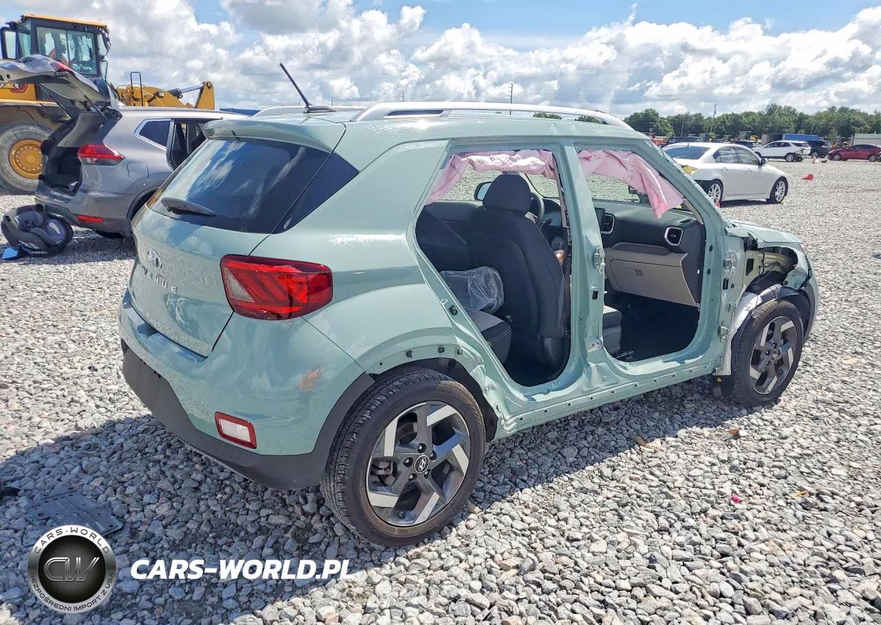 2026 Hyundai Venue Sel VIN:KMHRC8A32TU427565 - 3