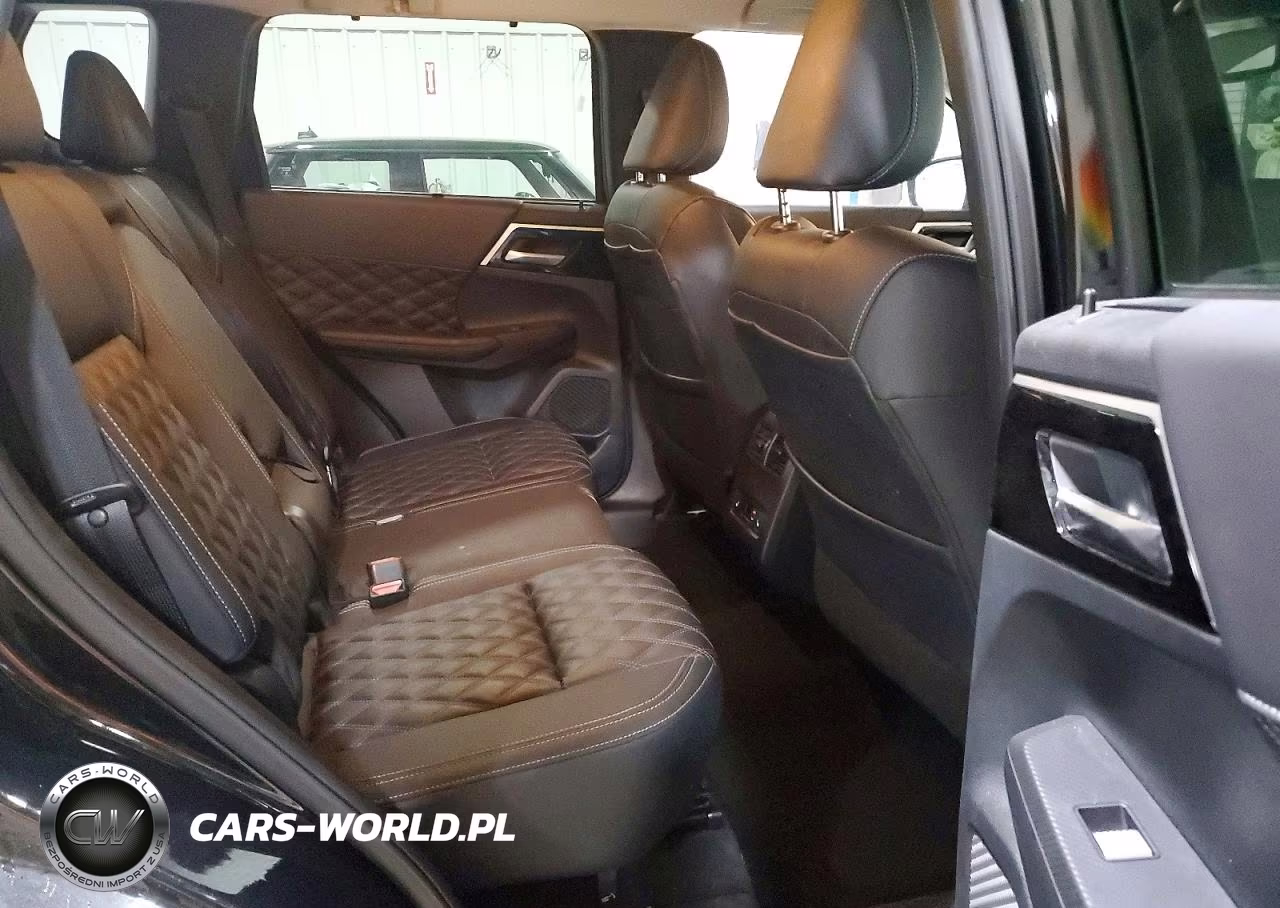 2024 Mitsubishi Outlander Sel VIN:JA4J4WA8XRZ023062 - 11