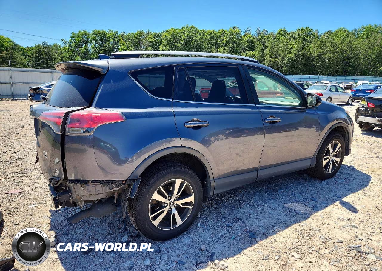 2017 Toyota Rav4 Xle VIN:JTMRFREV5HD206840 - 3