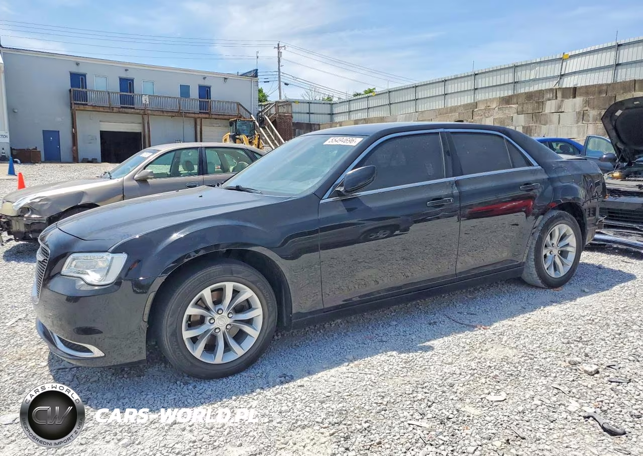 2018 Chrysler 300 Touring – zdjęcie 1 z 13
