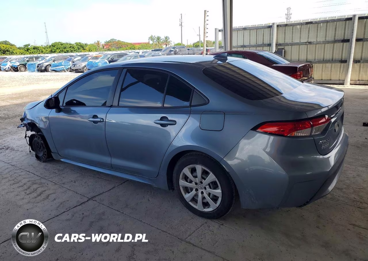 2020 Toyota Corolla Le VIN:5YFEPRAE0LP083665 - 2
