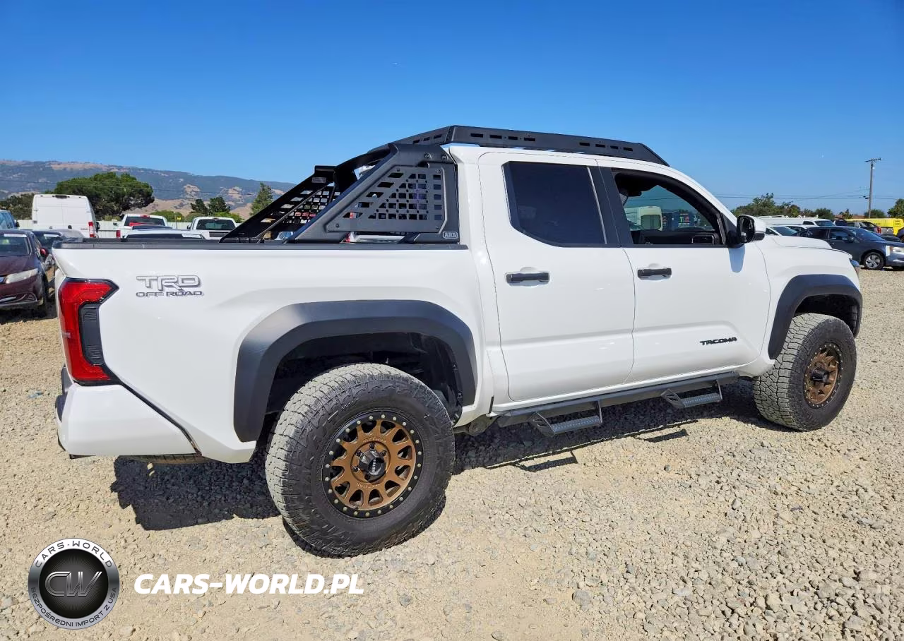 2024 Toyota Tacoma Trd Off-Road VIN:3TMLB5JN9RM043177 - 3