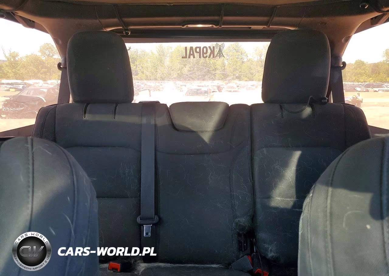 2019 Jeep Wrangler Unlimited Sport VIN:1C4HJXDG1KW691460 - 10