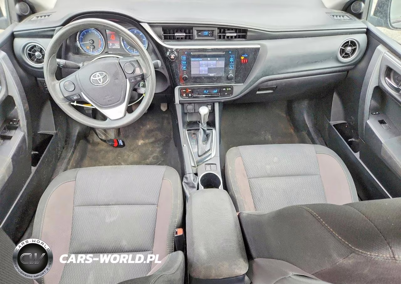 2018 Toyota Corolla Le VIN:2T1BURHE2JC074187 - 8