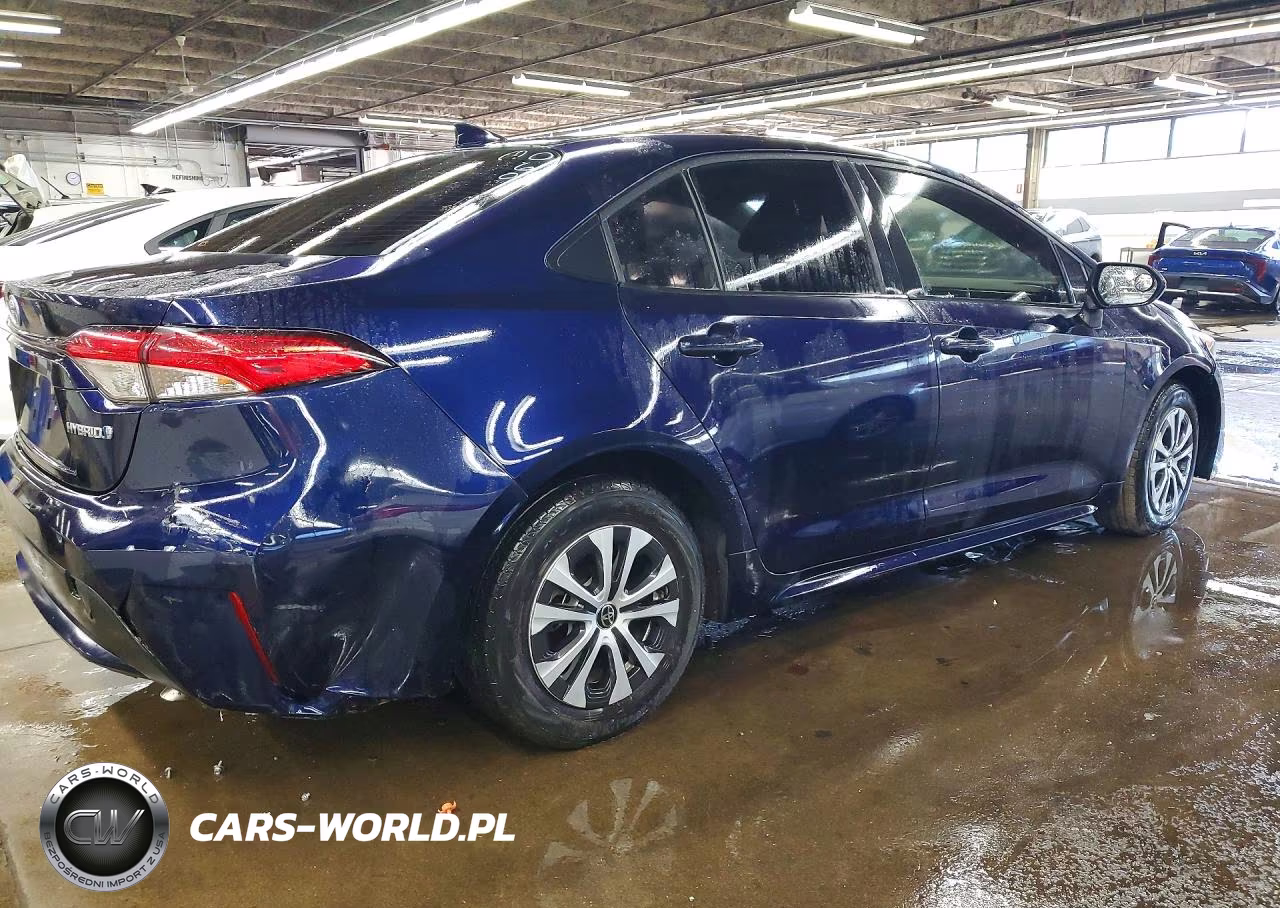 2022 Toyota Corolla Le VIN:JTDEAMDE6NJ060964 - 3