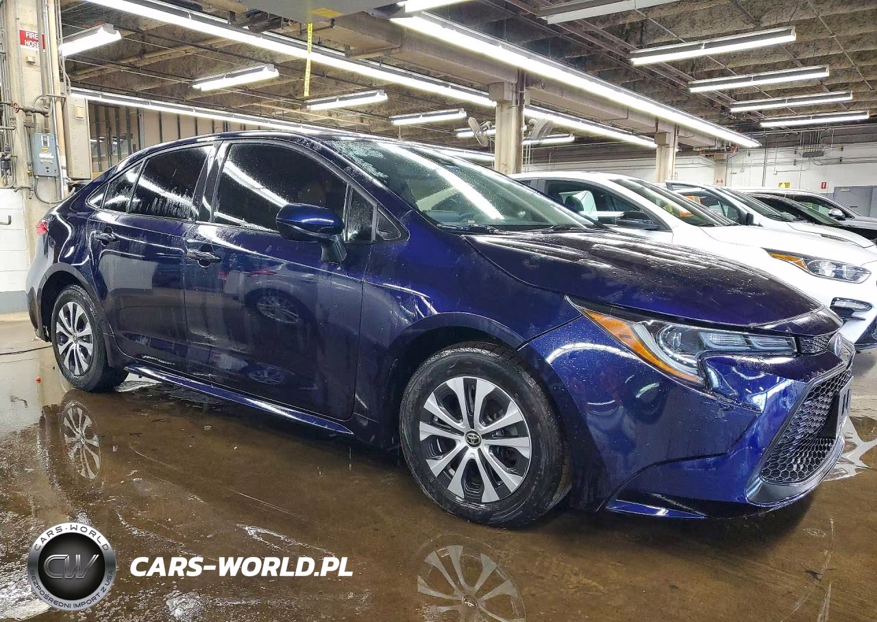 2022 Toyota Corolla Le VIN:JTDEAMDE6NJ060964 - 4