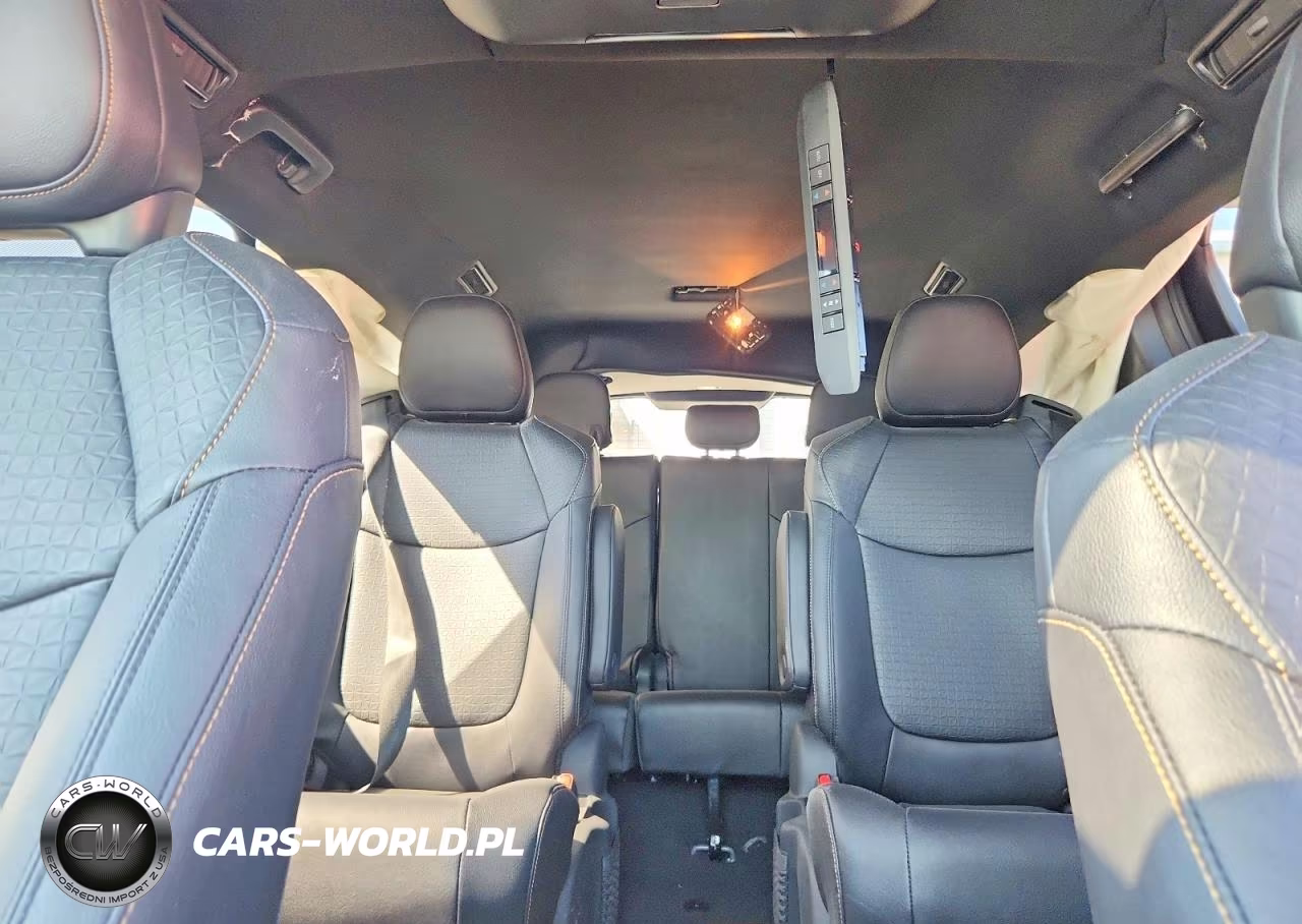 2026 Toyota Sienna Woodland Edition VIN:5TDCSKFC9TS247099 - 10