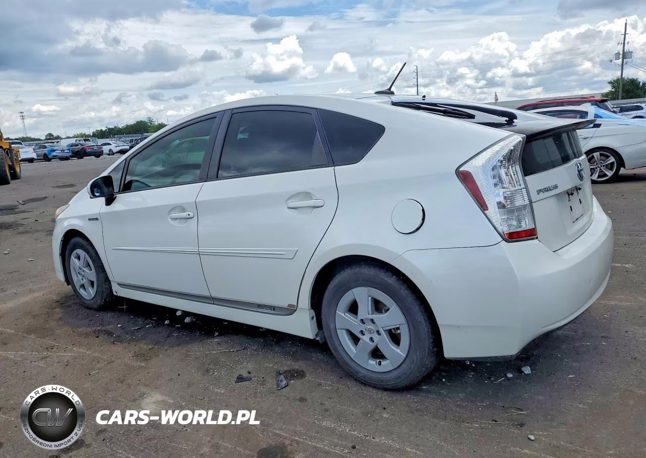 2011 Toyota Prius Two VIN:JTDKN3DU5B5323152 - 2