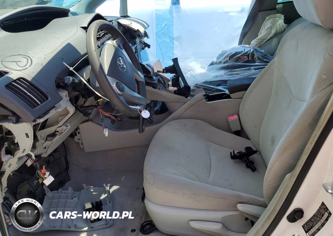 2011 Toyota Prius Two VIN:JTDKN3DU5B5323152 - 7