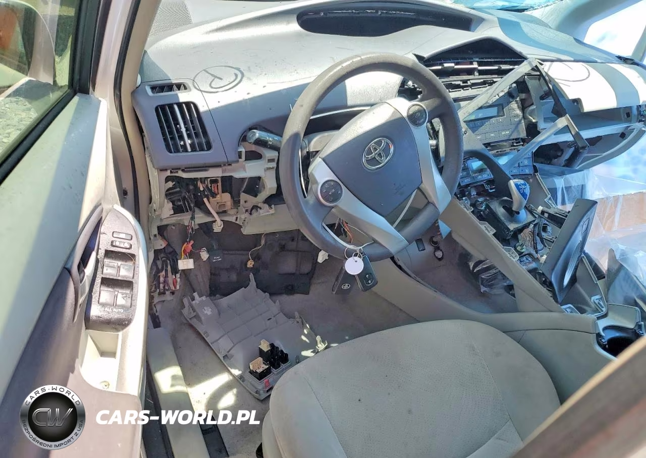 2011 Toyota Prius Two VIN:JTDKN3DU5B5323152 - 8