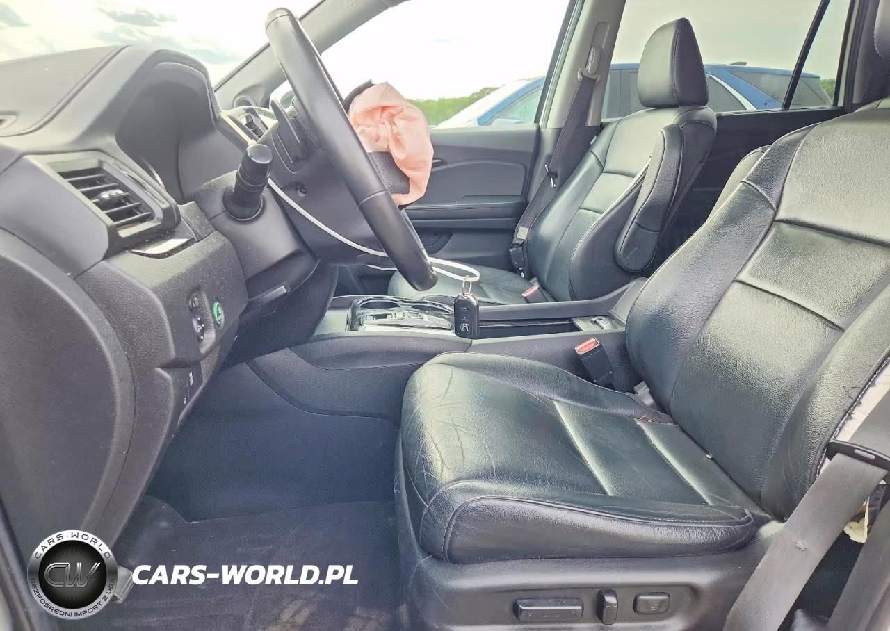 2019 Honda Pilot Touring VIN:5FNYF6H60KB010593 - 7