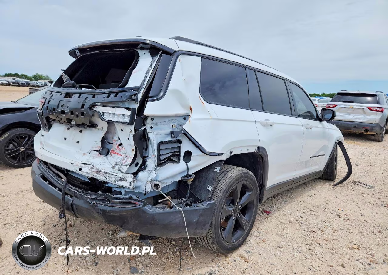 2023 Jeep Grand Cherokee L Laredo VIN:1C4RJKAG5P8900089 - 3