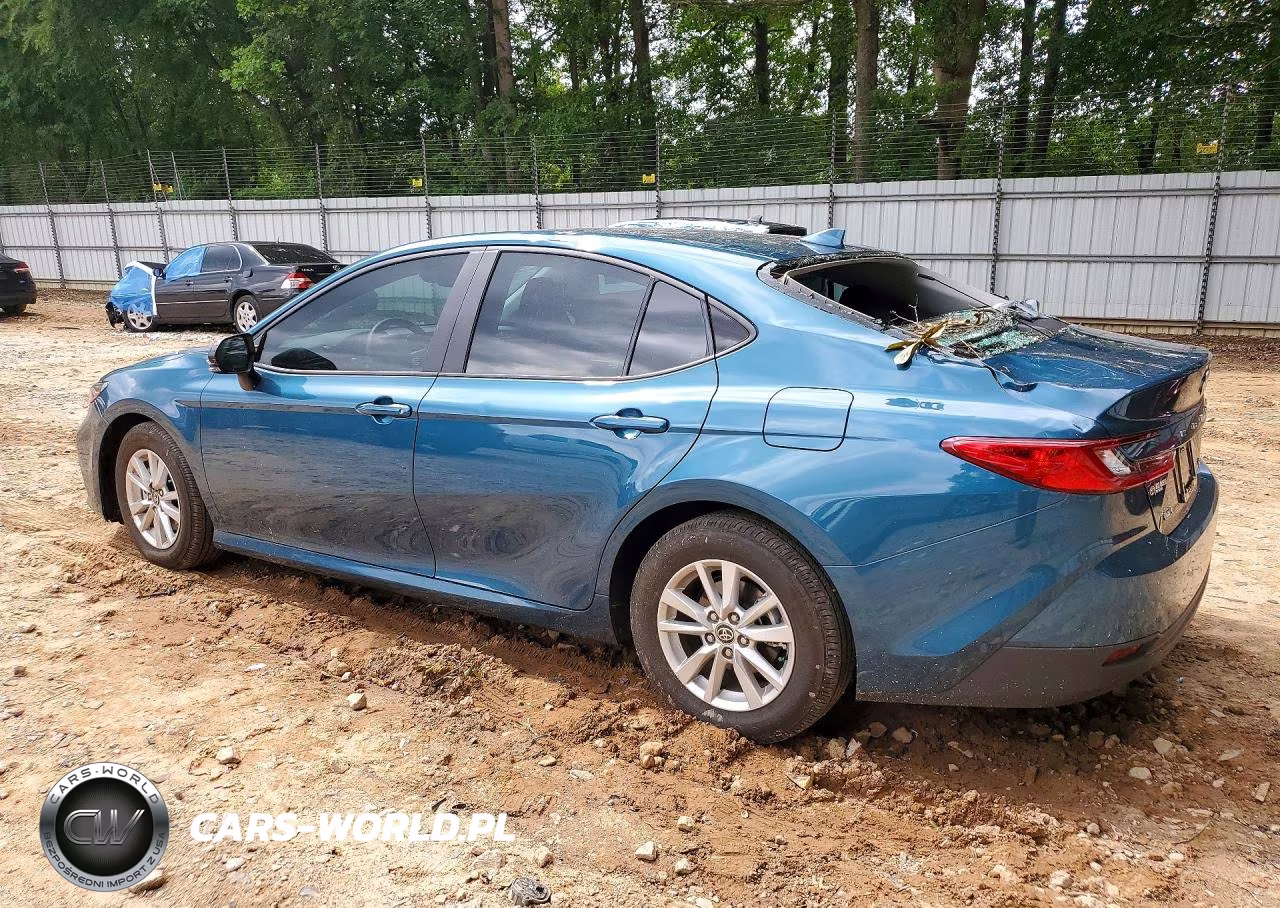 2025 Toyota Camry Le VIN:4T1DAACK8SU569249 - 2