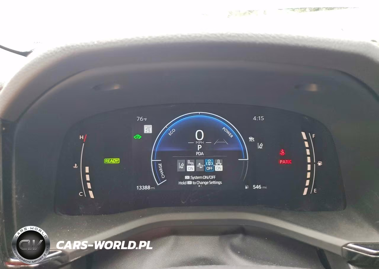 2025 Toyota Camry Le VIN:4T1DAACK8SU569249 - 9