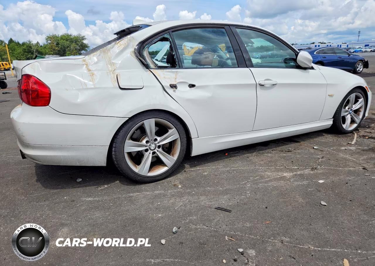 2009 BMW 335 I VIN:WBAPM775X9NL88364 - 3