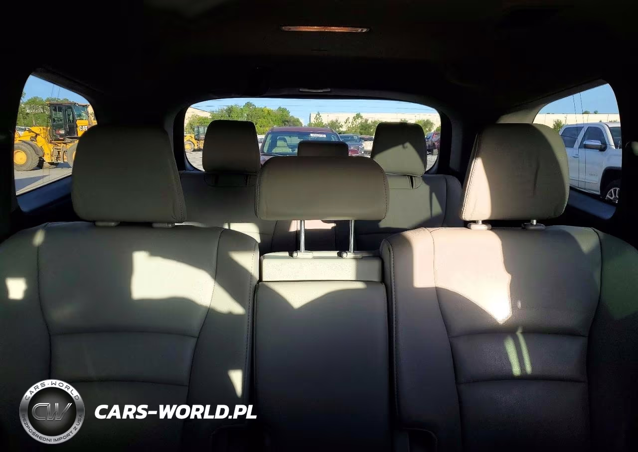 2017 Honda Pilot Touring VIN:5FNYF5H96HB019120 - 10