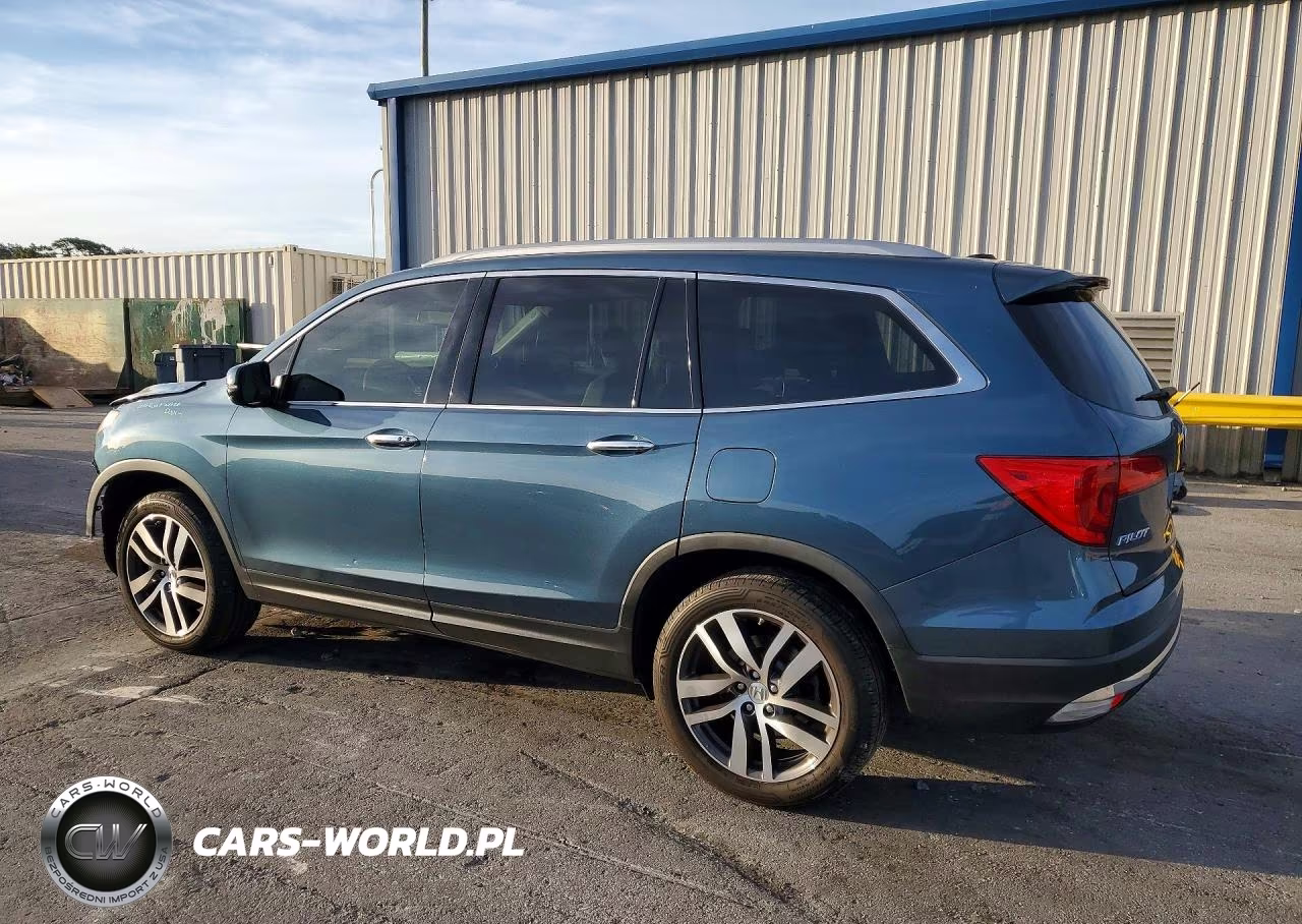 2017 Honda Pilot Touring VIN:5FNYF5H96HB019120 - 2