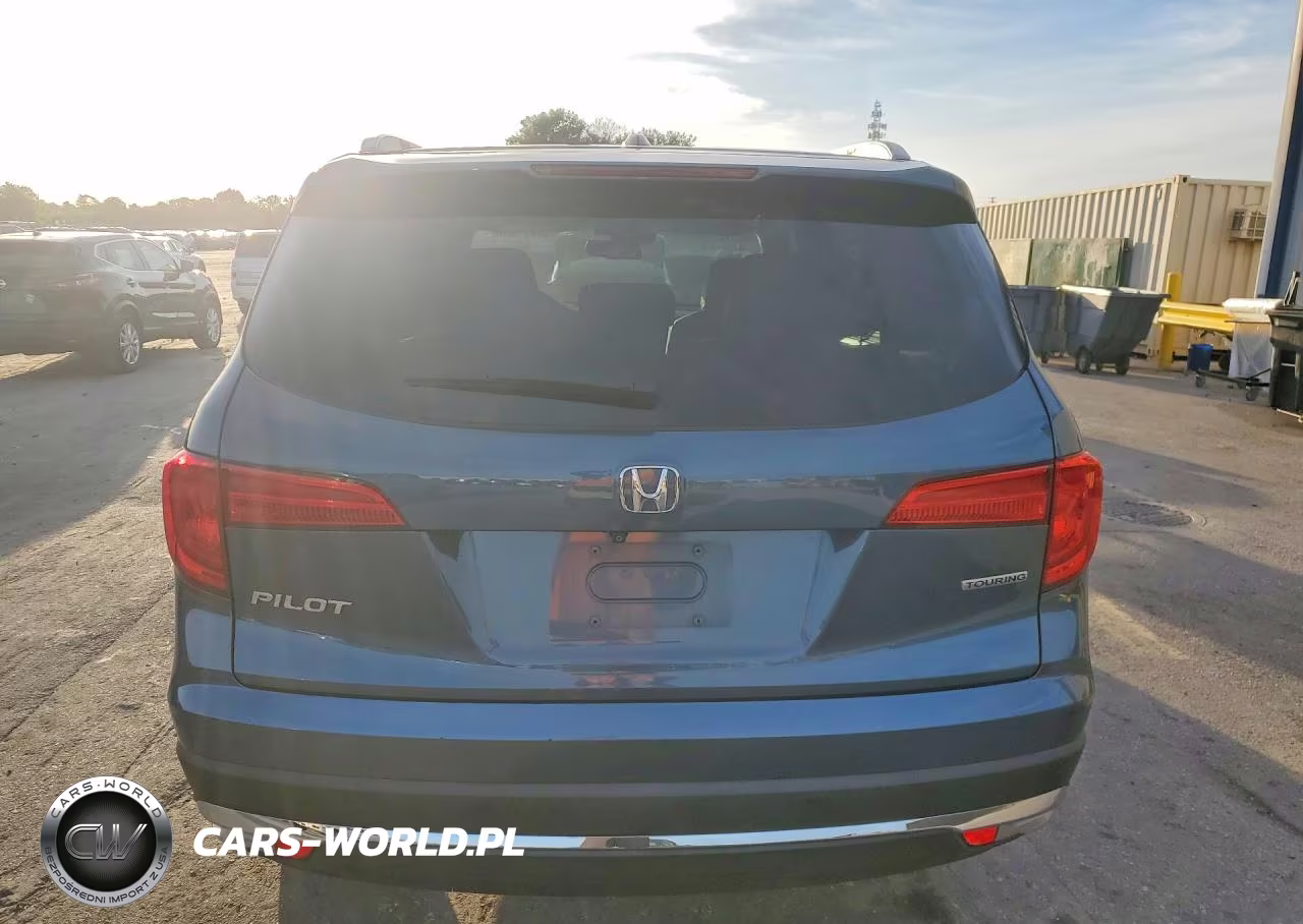 2017 Honda Pilot Touring VIN:5FNYF5H96HB019120 - 6