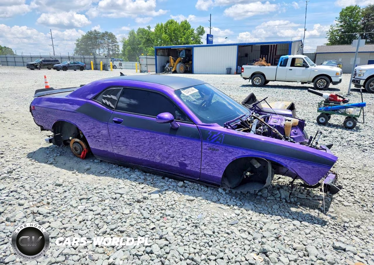 2019 Dodge Challenger R-T Scat Pack VIN:2C3CDZFJ2KH525876 - 4