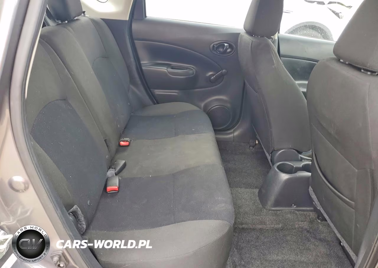 2018 Nissan Versa Note S VIN:3N1CE2CP2JL353169 - 10