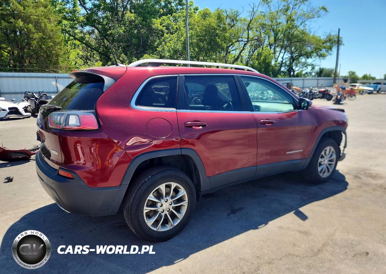 2019 Jeep Cherokee Latitude Plus VIN:1C4PJMLX6KD271569 - 3