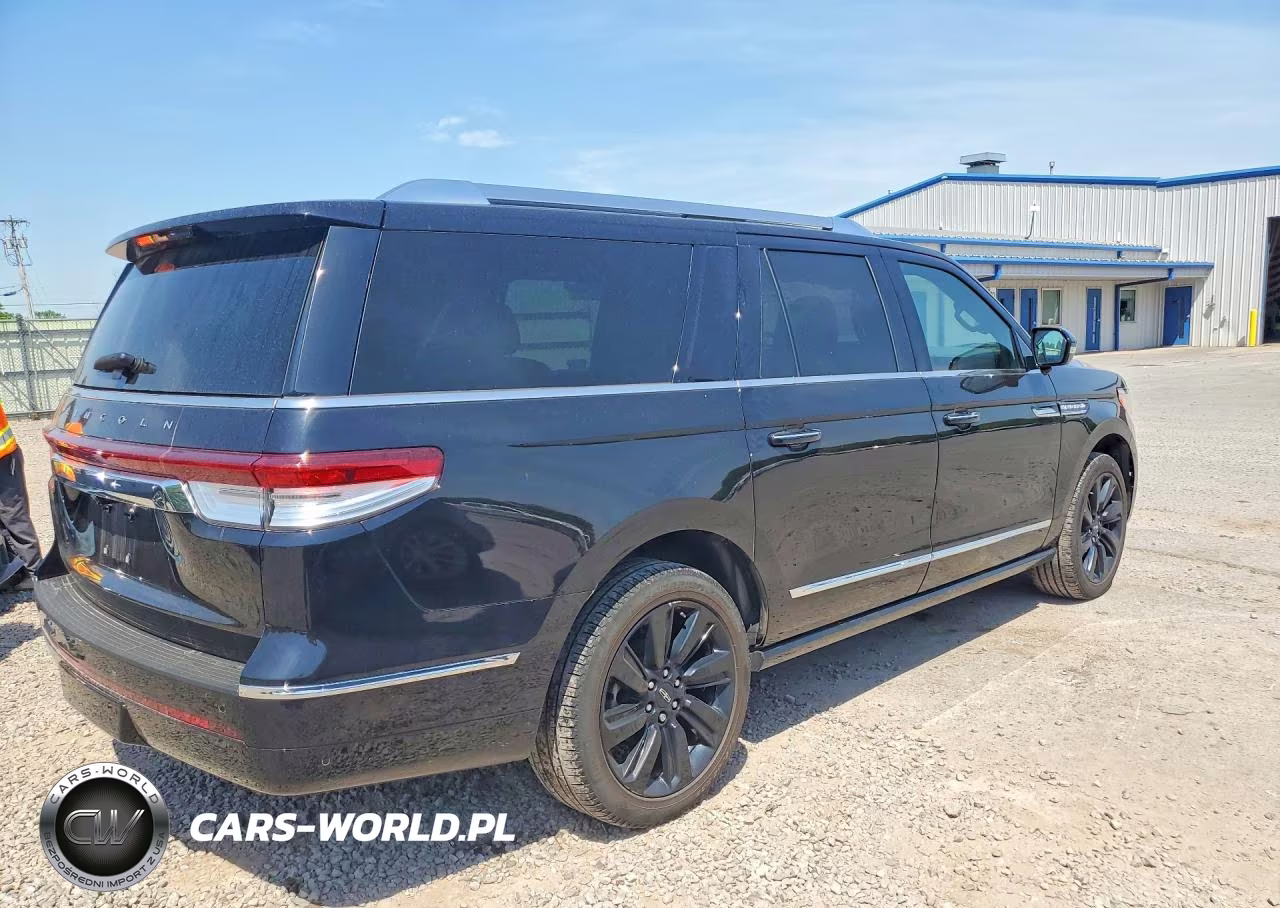 2024 Lincoln Navigator L Reserve VIN:5LMJJ3LG2REL17055 - 3