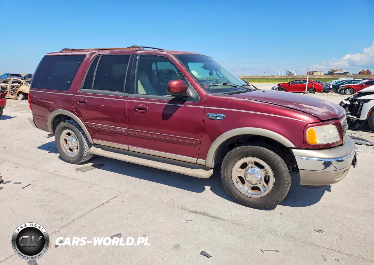 2000 Ford Expedition Eddie Bauer VIN:1FMRU17L3YLB58615 - 4