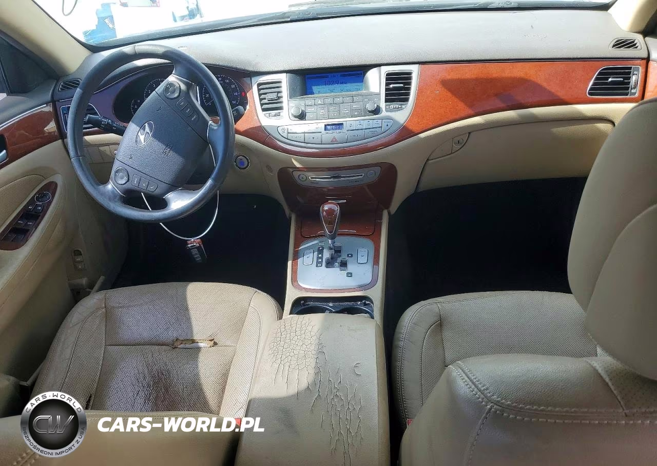 2013 Hyundai Genesis 3.8L VIN:KMHGC4DD1DU243112 - 8