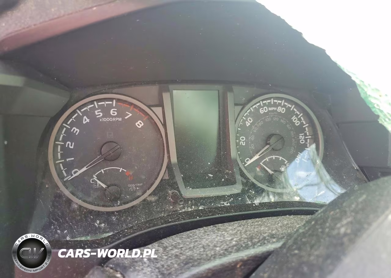2018 Toyota Tacoma Trd Sport VIN:5TFAZ5CN2JX057677 - 9