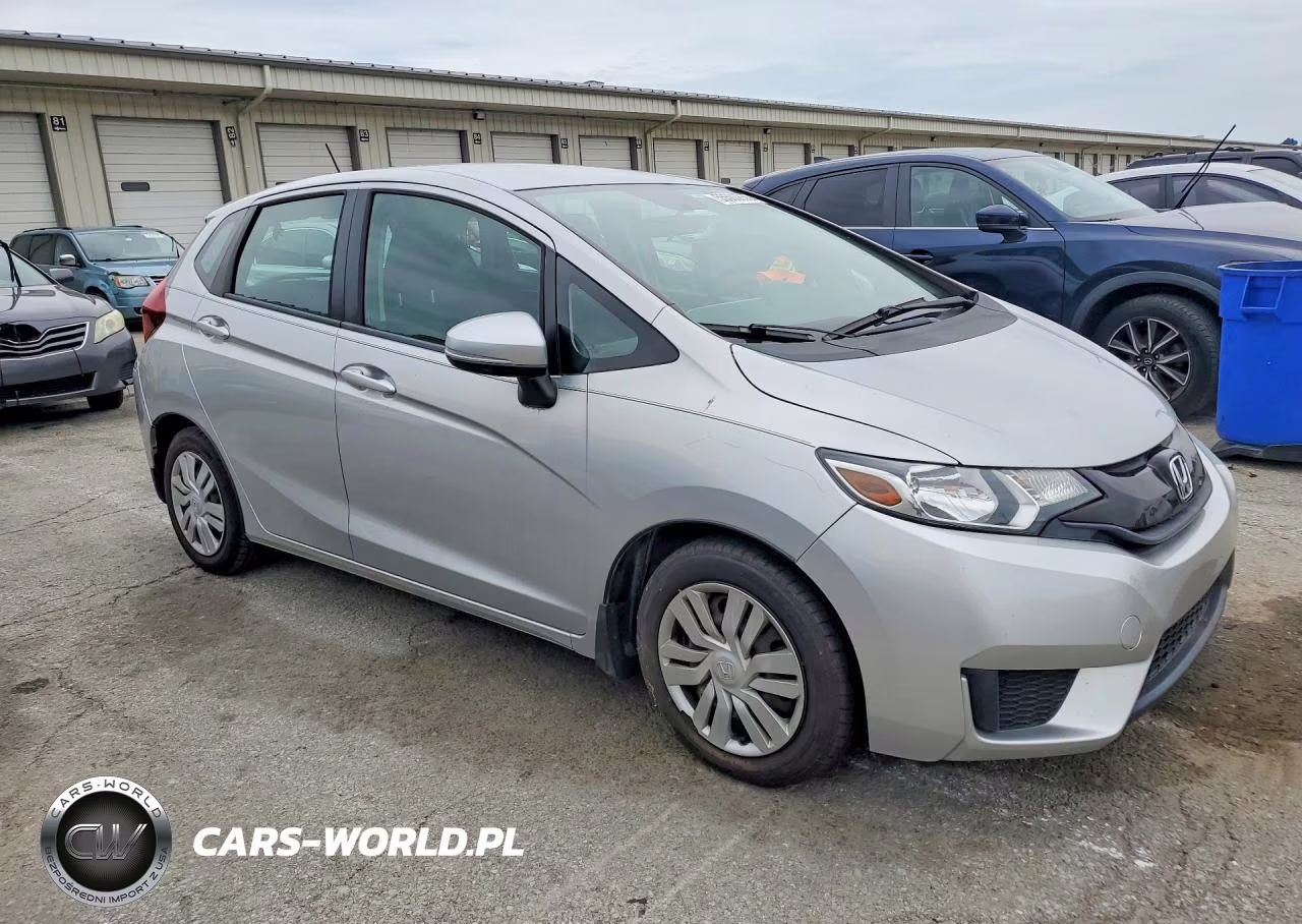 2015 Honda Fit Lx VIN:3HGGK5G5XFM786680 - 4