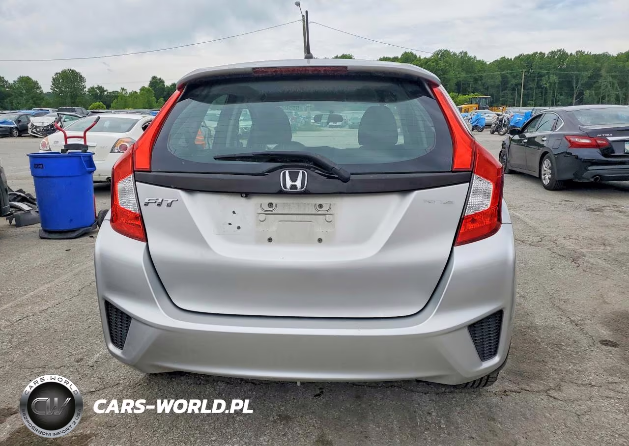 2015 Honda Fit Lx VIN:3HGGK5G5XFM786680 - 6