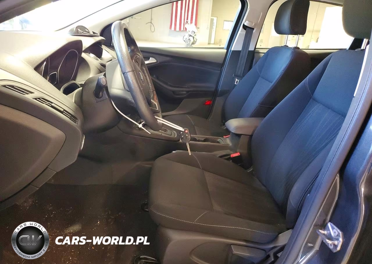 2016 Ford Focus Se VIN:1FADP3K26GL371742 - 7