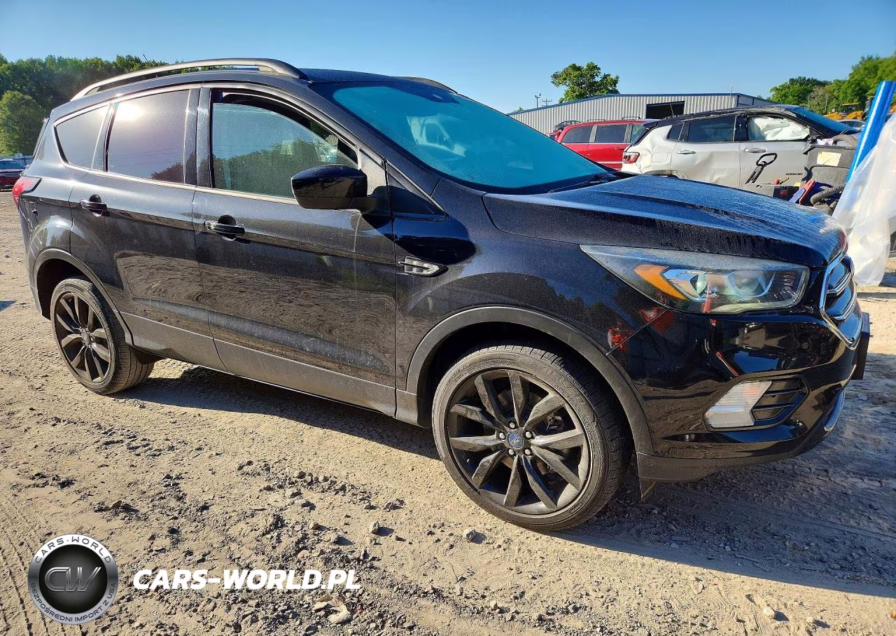 2019 Ford Escape Se VIN:1FMCU9GD4KUA50910 - 4