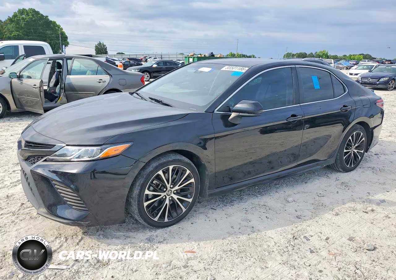 2018 Toyota Camry Se – zdjęcie 1 z 12