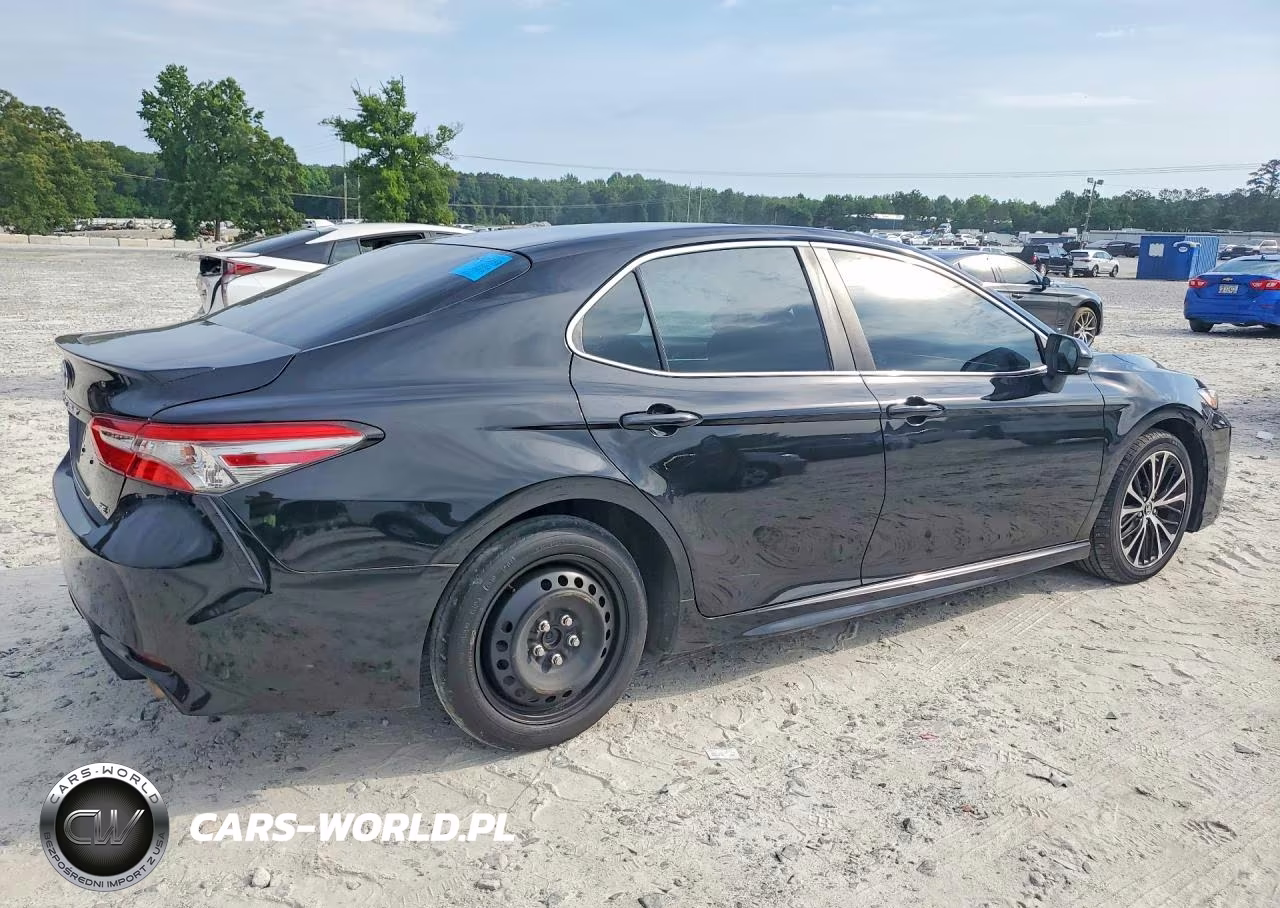 2018 Toyota Camry Se VIN:4T1B11HK0JU678772 - 3