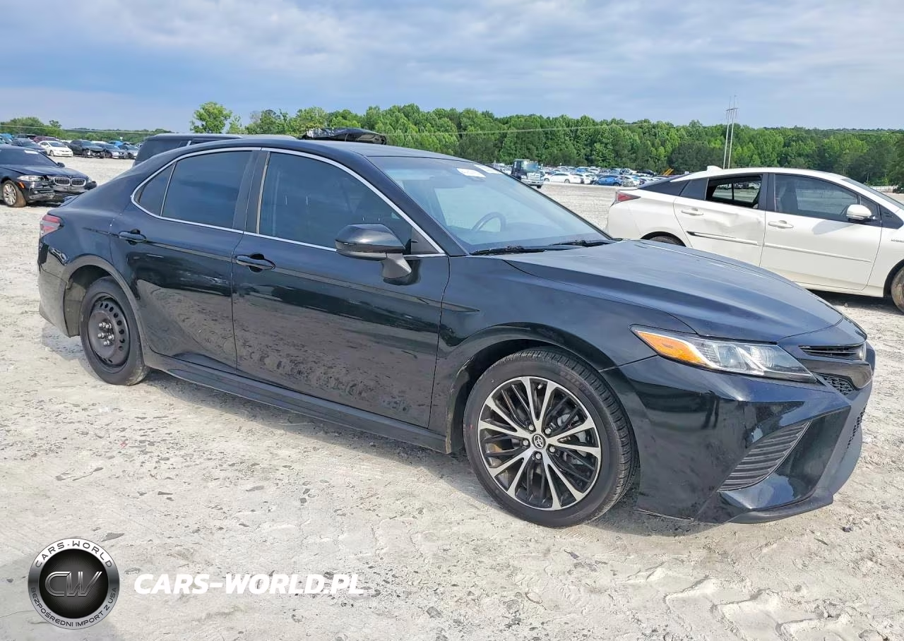 2018 Toyota Camry Se VIN:4T1B11HK0JU678772 - 4
