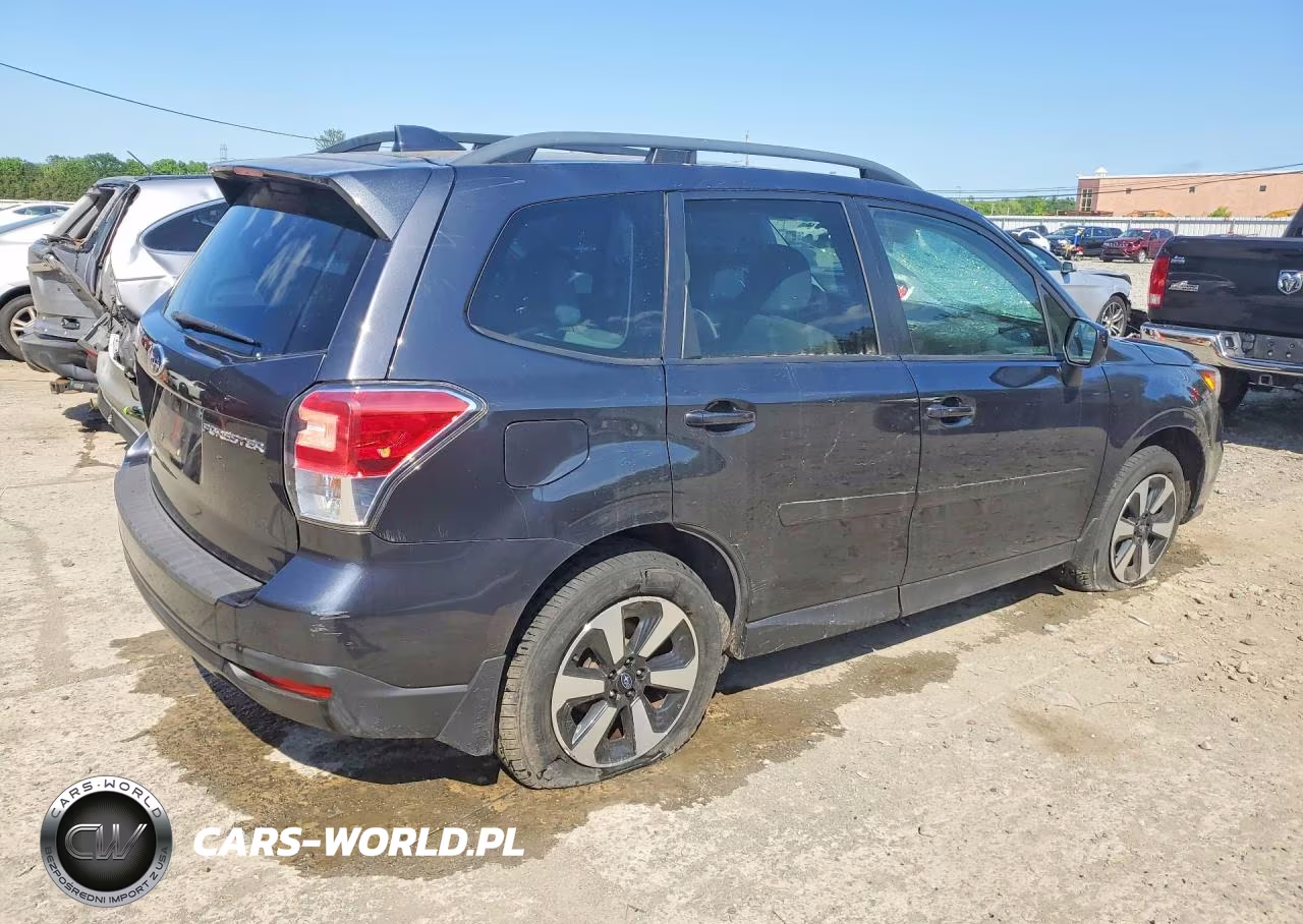 2018 Subaru Forester 2.5I Premium VIN:JF2SJAGC7JH431838 - 3
