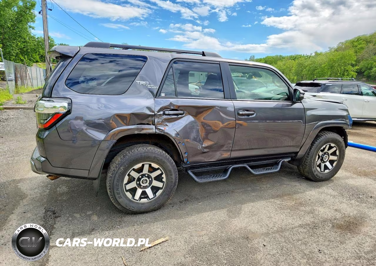 2023 Toyota 4Runner Trd Off-Road Premium VIN:JTERU5JR3P6117046 - 3