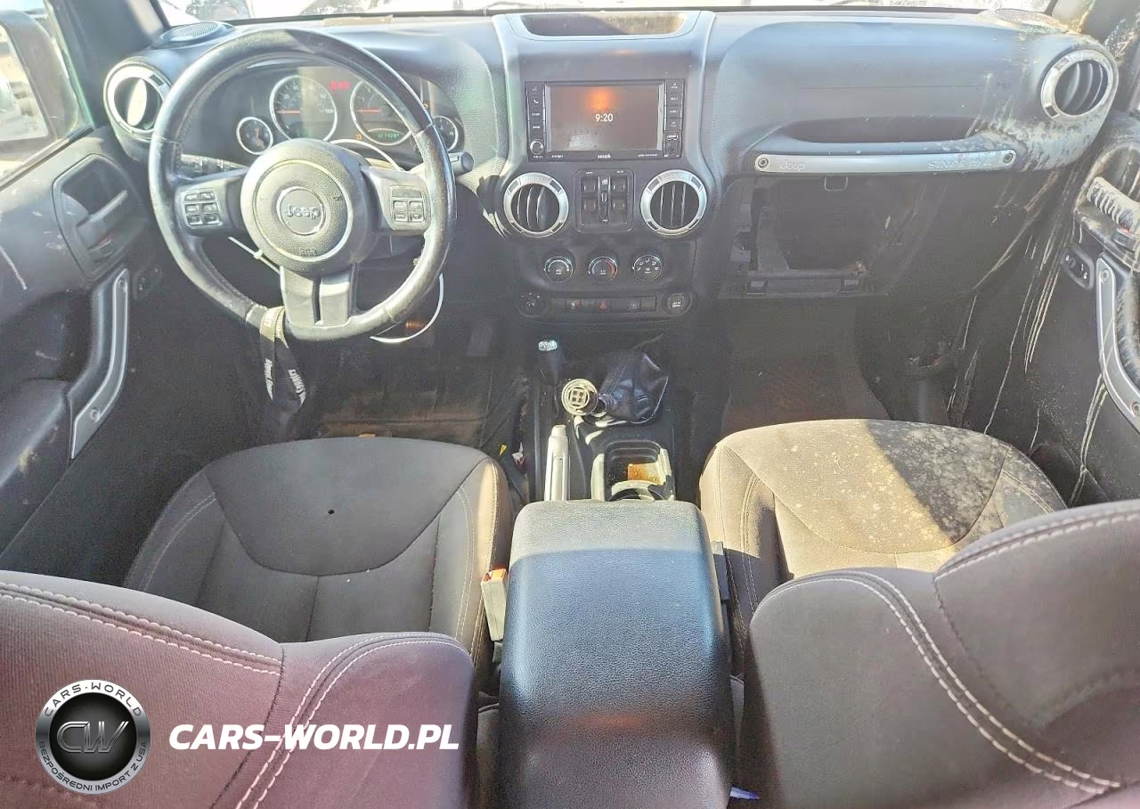 2015 Jeep Wrangler Unlimited Rubicon VIN:1C4BJWFG5FL558785 - 8