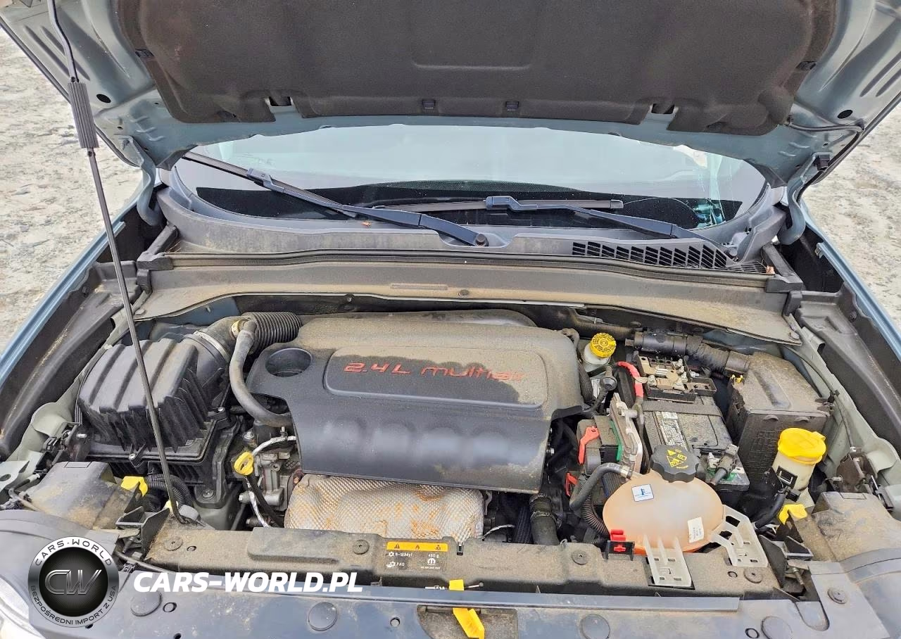 2018 Jeep Renegade Latitude VIN:ZACCJBBB6JPG97528 - 11