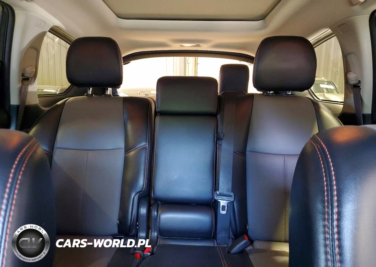 2020 Nissan Pathfinder Sl VIN:5N1DR2CM7LC592061 - 10