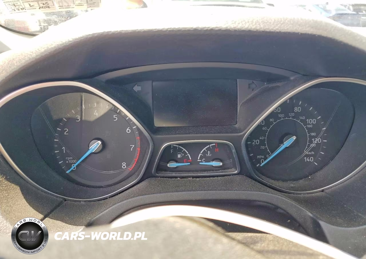 2018 Ford Focus Se VIN:1FADP3FE3JL226055 - 9