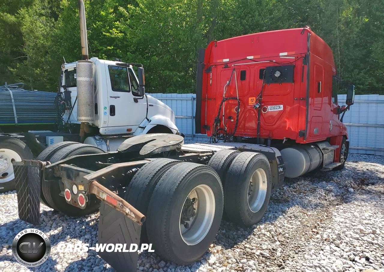 2016 Freightliner Cascadia VIN:3AKGGLBG8GSHE6397 - 4