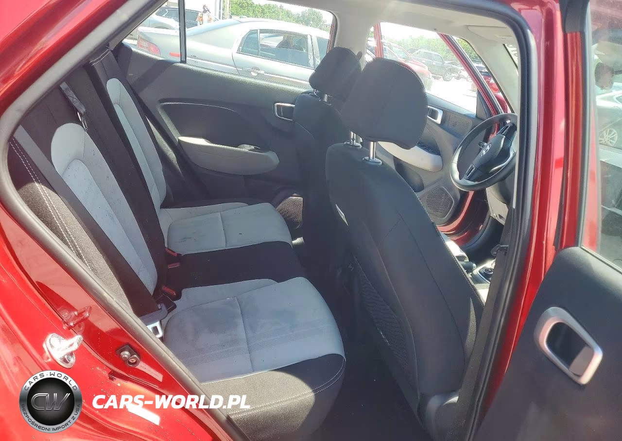 2025 Hyundai Venue Sel VIN:KMHRC8A35SU413481 - 11