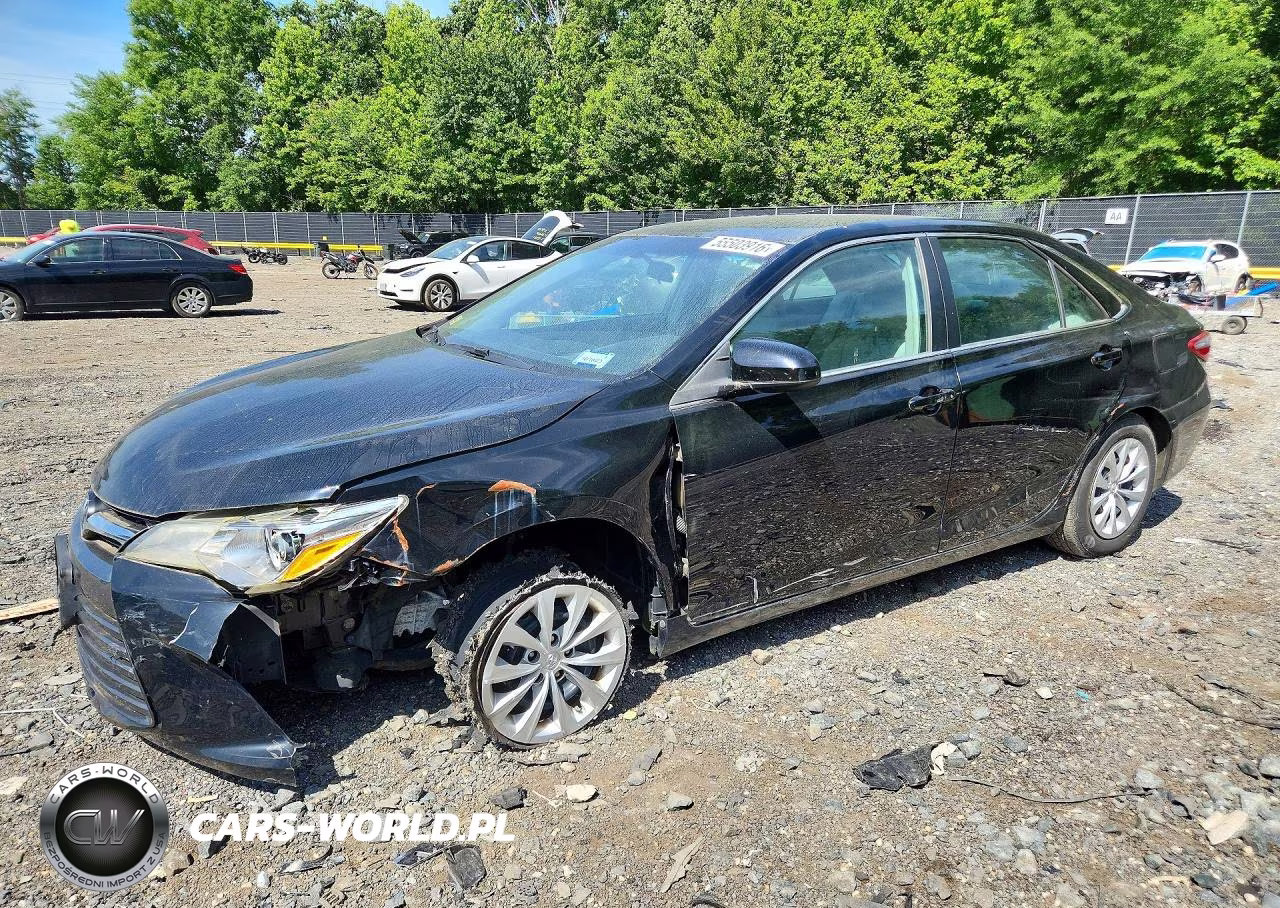 2017 Toyota Camry Le – zdjęcie 1 z 12