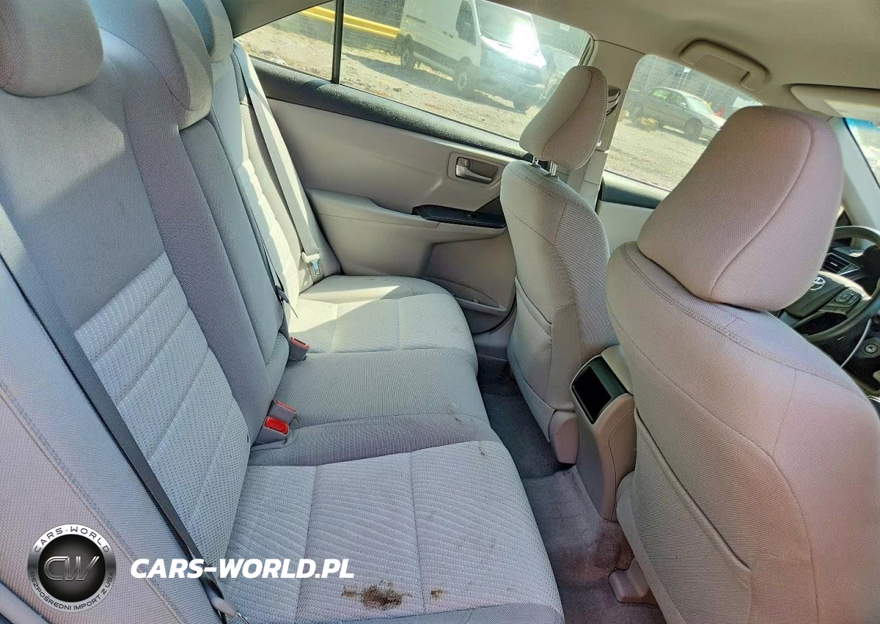2017 Toyota Camry Le VIN:4T1BF1FK9HU674704 - 10