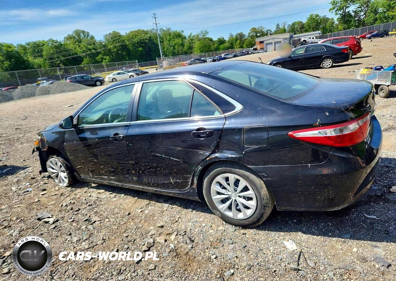 2017 Toyota Camry Le VIN:4T1BF1FK9HU674704 - 2